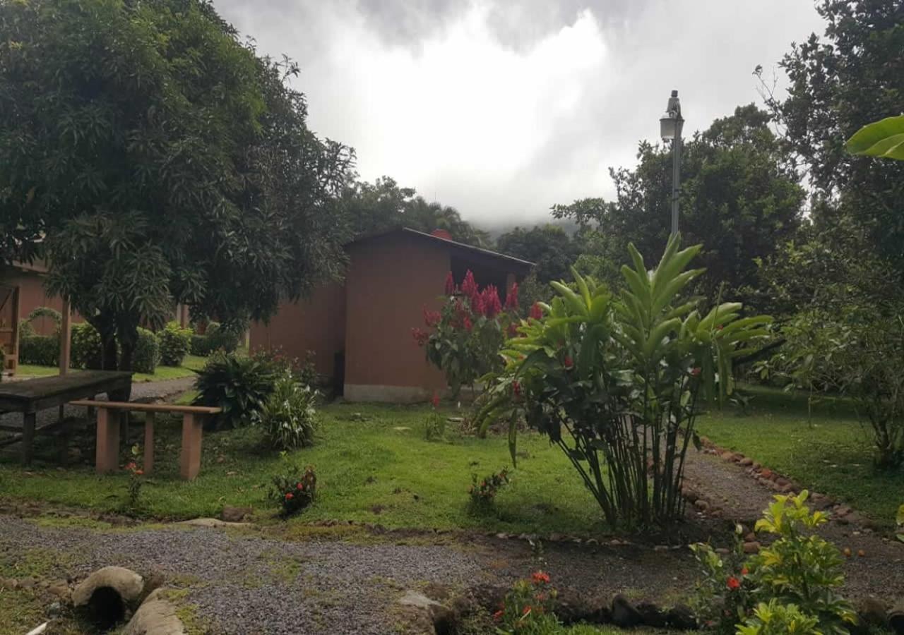 Paraiso Volcano Lodge Guayabo  Exteriér fotografie